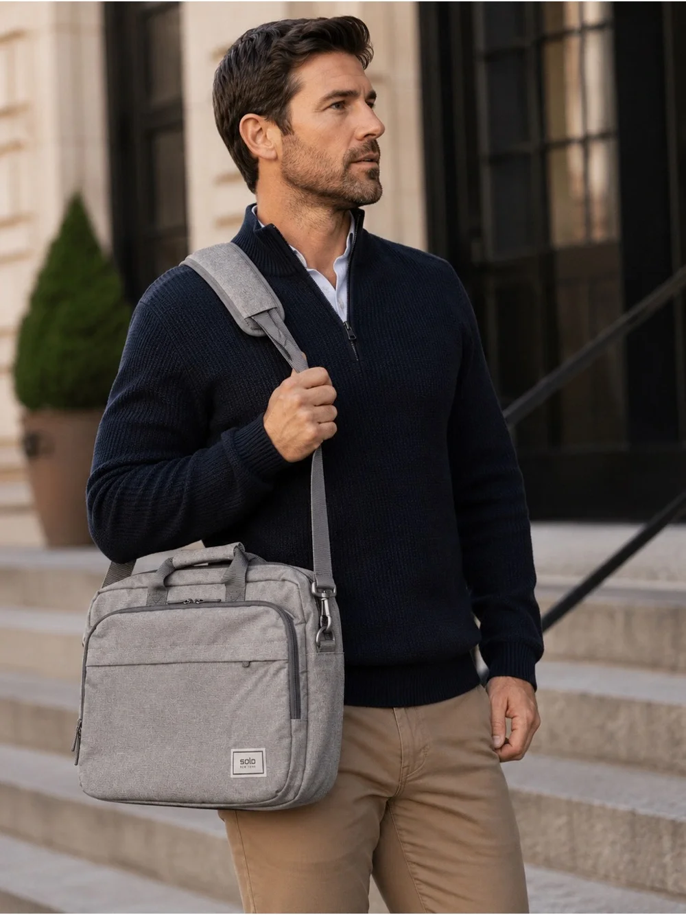 Solo New York Messenger Shoulder Bag / Briefcase Gray Laptop Travel Work Bag EUC